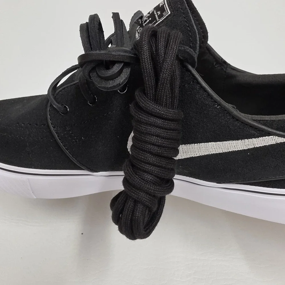 Nike SB Stefan Janoski+ Black Suede Skate ShoesFD6757- 001 Men's Size 10.5